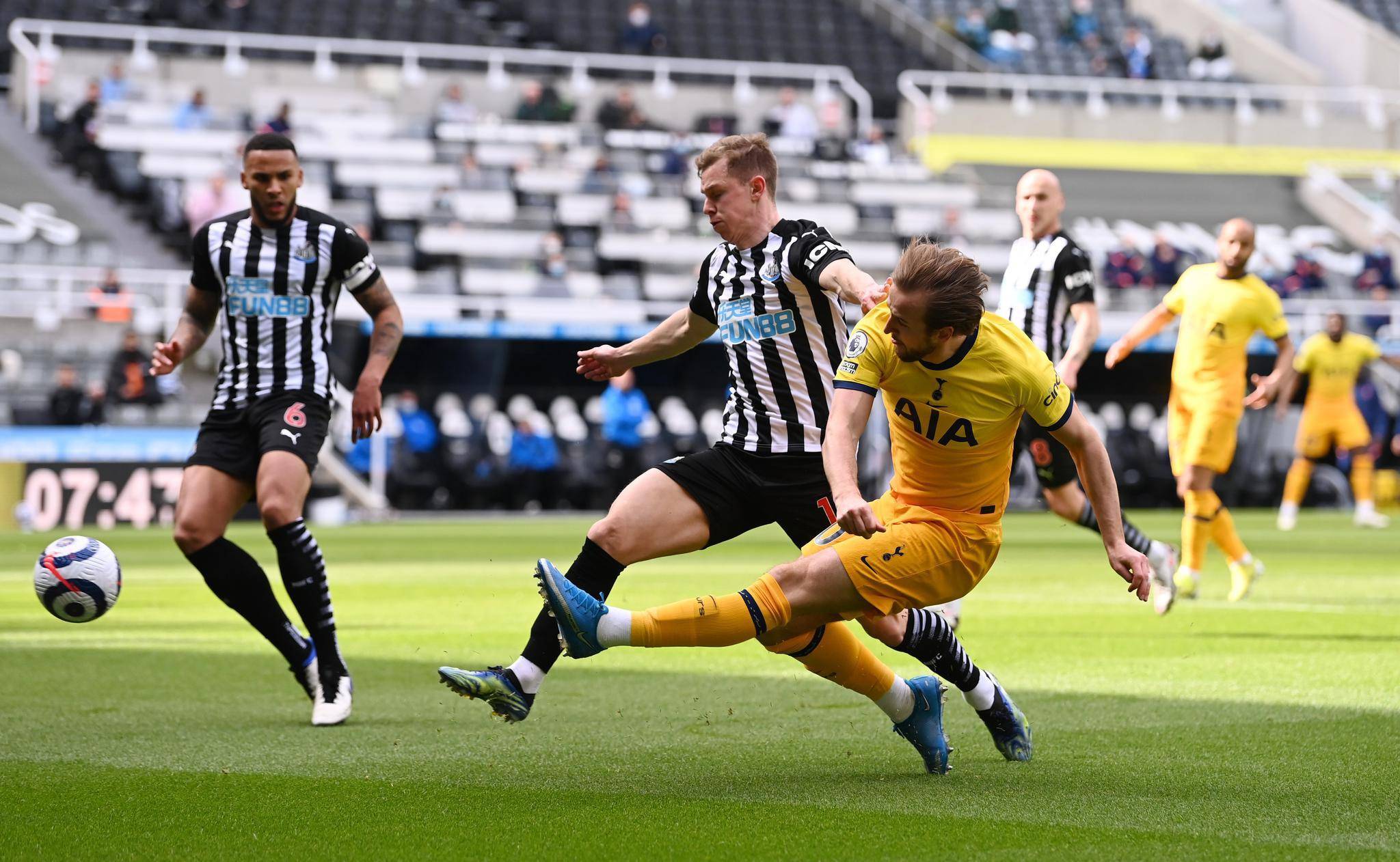 鹈鹕vs篮网前瞻：伤病潮下的突围，鹈鹕盼终结五连败颓势